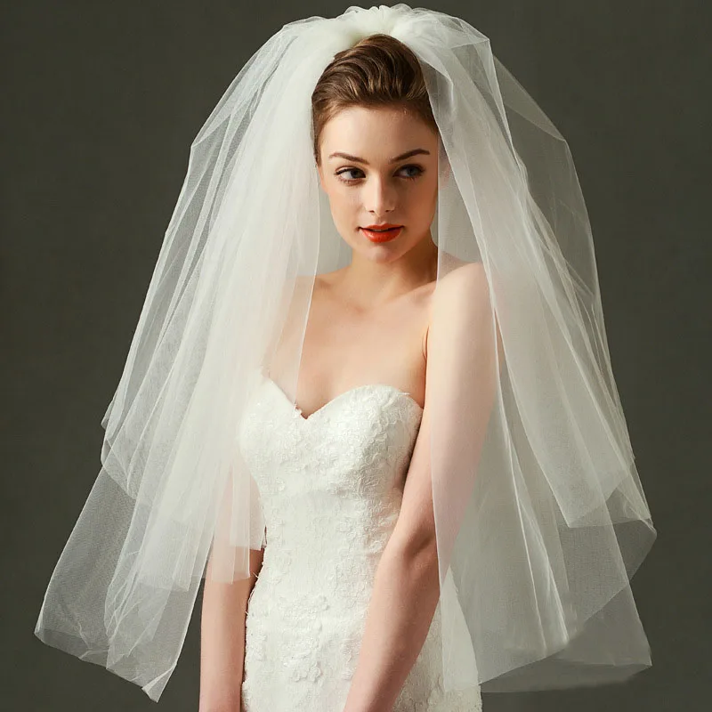 Ivory Two Layers Bridal Veils Short America Tulle Women Veils With Metal Comb Bride Mould-making Wedding Veil 65cm*81cm
Ivory Two Layers Bridal Veils Short America Tulle Women Veils With Metal Comb Bride Mould-making Wedding Veil 65cm*81cm