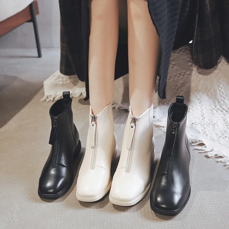 Red Man Square Head Short Boots Women's Spring And Autumn Single Boots Chunky Heel INS Online Celebrity Front Zipper Thin Boots 
Red Man Square Head Short Boots Women's Spring And Autumn Single Boots Chunky Heel INS Online Celebrity Front Zipper Thin Boots