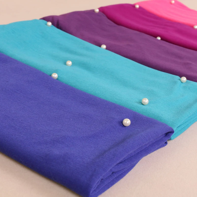 Jersey Scarf Women Solid Color Elasticity Cotton Shawls With pearls Modest Muslim Hijab Scarf Large Size Good Quality Scarves
Jersey Scarf Women Solid Color Elasticity Cotton Shawls With pearls Modest Muslim Hijab Scarf Large Size Good Quality Scarves