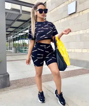 Two Piece Short Set for Women Summer 2020 2 Piece Crop Top and Short Set Woman Two Piece Outfit Set Camisetas Pantalon Femme
Two Piece Short Set for Women Summer 2020 2 Piece Crop Top and Short Set Woman Two Piece Outfit Set Camisetas Pantalon Femme