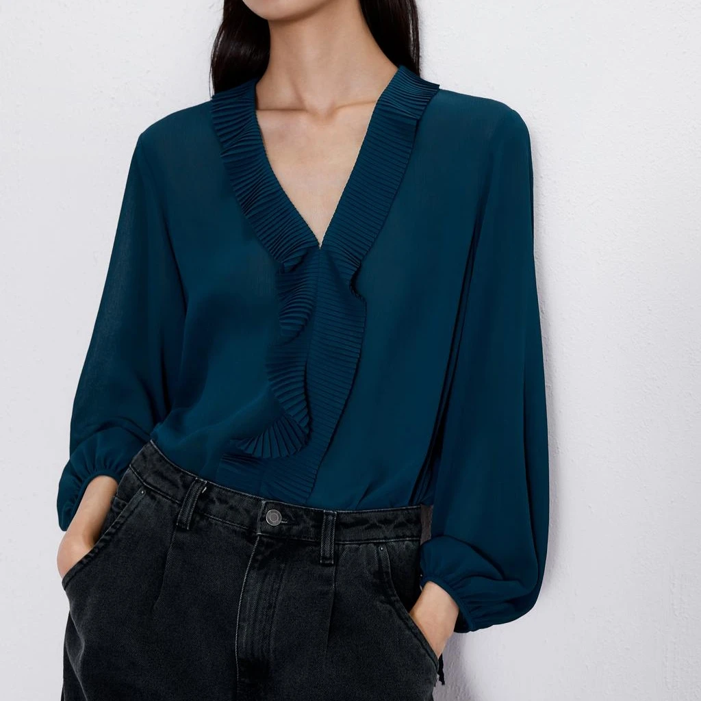 2019 autumn new Pleated laminate decoration Ruffles V-Neck Chiffon womens tops and blouses Solid long sleeve Office Lady
2019 autumn new Pleated laminate decoration Ruffles V-Neck Chiffon womens tops and blouses Solid long sleeve Office Lady