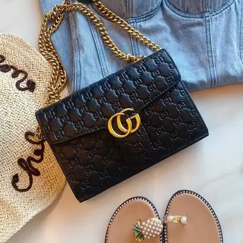 Fashion Women PVC Messenger Bags High Quality Chain Ladies Handbags Crossbody Bag 2019 Luxury Deisgner Female Shoulder Bag 4.9
Fashion Women PVC Messenger Bags High Quality Chain Ladies Handbags Crossbody Bag 2019 Luxury Deisgner Female Shoulder Bag 4.9