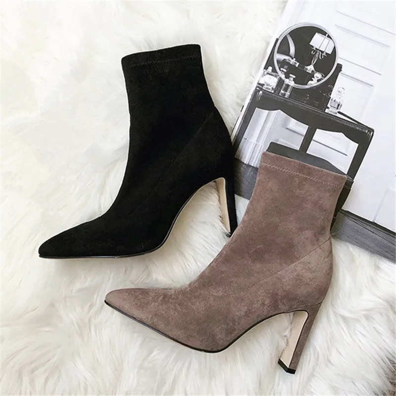 Jady Rose Suede Women Sock Boots Ladies 9CM Chunky High Heels Slim Fit Elastic Ankle Boot Autumn Short Booties Black Botas Mujer
Jady Rose Suede Women Sock Boots Ladies 9CM Chunky High Heels Slim Fit Elastic Ankle Boot Autumn Short Booties Black Botas Mujer