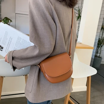 Fashion texture small bag female 2020 spring new Korean version of the cross-body saddle bag fashion French сумка мессенджер
Fashion texture small bag female 2020 spring new Korean version of the cross-body saddle bag fashion French сумка мессенджер