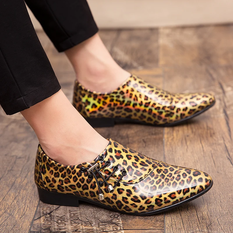 Vogue of new fund of 2020 men casual shoes stylist leopard pointed little shoes male personality purple blue party shoes
Vogue of new fund of 2020 men casual shoes stylist leopard pointed little shoes male personality purple blue party shoes