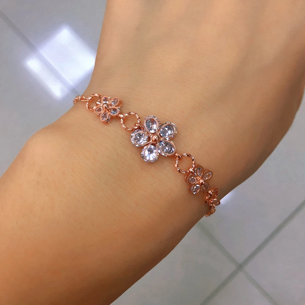 Korean Fresh Crystal Flower Bangle Sweet Adjustable Exquisite Hollow Student Temperament Bracelet for Women Jewelry 2020 Gift
Korean Fresh Crystal Flower Bangle Sweet Adjustable Exquisite Hollow Student Temperament Bracelet for Women Jewelry 2020 Gift