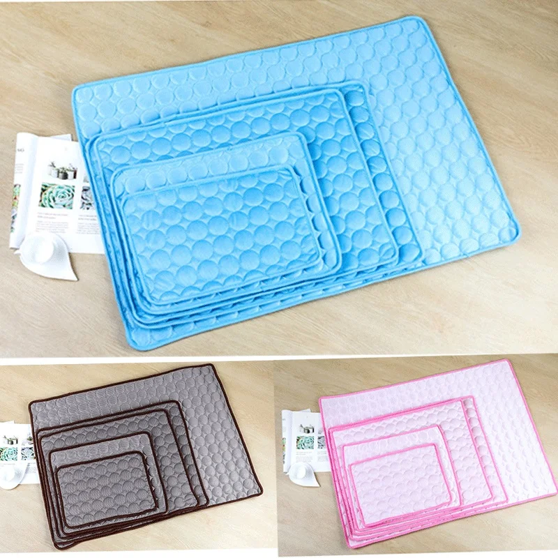Pet Pad Summer Dogs And Cats Sofa Mat Pet Ice Pad gou gou dian Kennel Dog Pet Viscose Pad Breathable Cat Cool Pad Pet Supplies 
Pet Pad Summer Dogs And Cats Sofa Mat Pet Ice Pad gou gou dian Kennel Dog Pet Viscose Pad Breathable Cat Cool Pad Pet Supplies