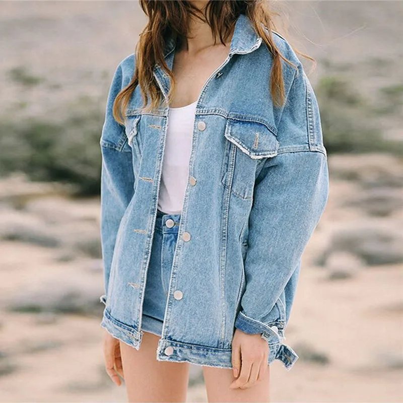Фото Женская джинсовая куртка осенняя оверсайз в стиле ретро свободная на пуговицах