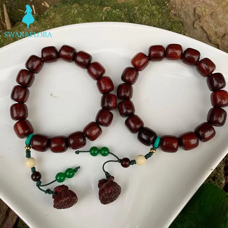 11MM Natural lobular red sandalwood Bracelet Genuine Beads Woman Man Gemstone Jewelry Bracelets on hand 
11MM Natural lobular red sandalwood Bracelet Genuine Beads Woman Man Gemstone Jewelry Bracelets on hand
