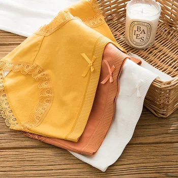 Women's Panties Cotton 100% Cotton Crotch Antibacterial Seamless Belly Holding Mid Waist Large Lace Triangle Shorts
Women's Panties Cotton 100% Cotton Crotch Antibacterial Seamless Belly Holding Mid Waist Large Lace Triangle Shorts