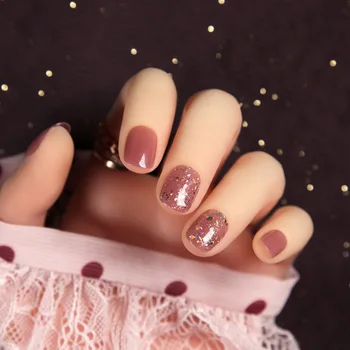 24pcs/box Phototherapy Wearable fake Fingernails Translucent Star Sequins Sparkly Powder Short Full Cover Fake Nails with Glue
24pcs/box Phototherapy Wearable fake Fingernails Translucent Star Sequins Sparkly Powder Short Full Cover Fake Nails with Glue