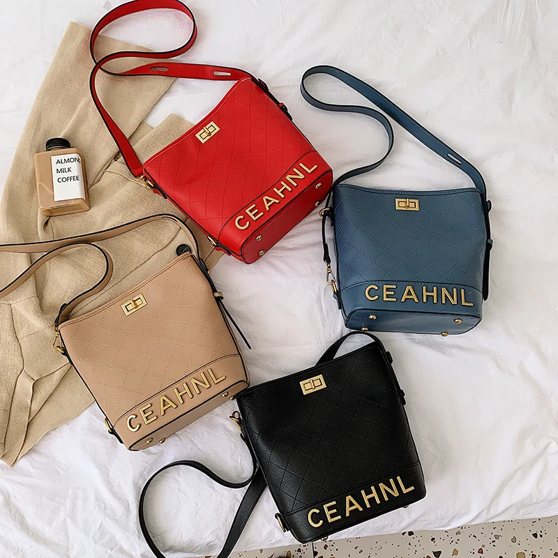 Retro Rhombus Bag Women's 2019 Autumn And Winter New Style Fashion Fashion Large-Volume Versatile Glorious Shoulder Bucket Bag
Retro Rhombus Bag Women's 2019 Autumn And Winter New Style Fashion Fashion Large-Volume Versatile Glorious Shoulder Bucket Bag