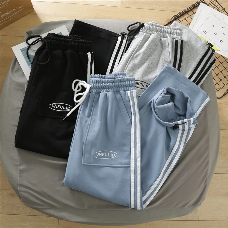 Three-Bar Sports Pants Women's 2020 Spring New Korean Lettered Embroidered Loose Casual Ankle Banded Pants
Three-Bar Sports Pants Women's 2020 Spring New Korean Lettered Embroidered Loose Casual Ankle Banded Pants