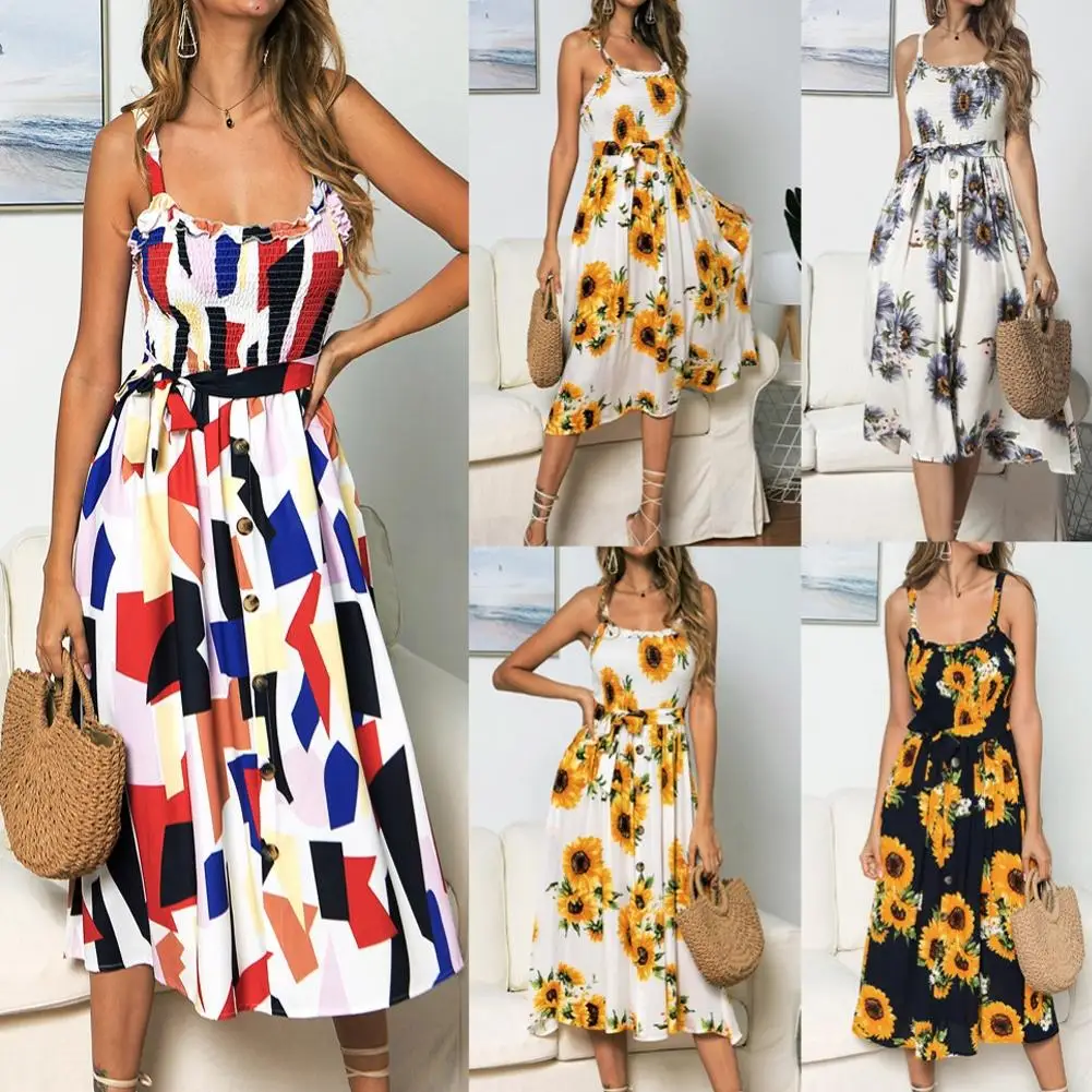 Модное женское летнее платье на бретельках с цветочным принтом и пуговицами в