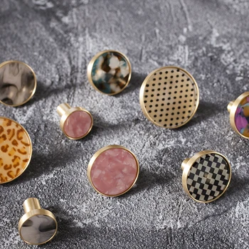 Brass handle, leopard pattern, leopard pattern, shell pattern, American cabinet, wardrobe door, drawer, pure copper, gold, round
Brass handle, leopard pattern, leopard pattern, shell pattern, American cabinet, wardrobe door, drawer, pure copper, gold, round