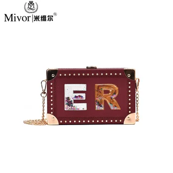 2020 Case Retro Box Small Suitcase Bag Spring New Female Bag Shoulder Messenger Bag Rivet Chain Bag
2020 Case Retro Box Small Suitcase Bag Spring New Female Bag Shoulder Messenger Bag Rivet Chain Bag