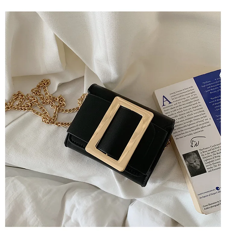 2019 on New Style Leather Buckle Bag Multi-Purpose Small Shoulder Bag Collocation Retro Hardware Unique Design Shoulder Strap Va
2019 on New Style Leather Buckle Bag Multi-Purpose Small Shoulder Bag Collocation Retro Hardware Unique Design Shoulder Strap Va