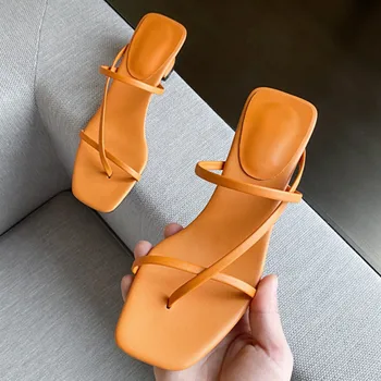 Elegant Summer Women Slippers flip flops med Heels Pumps Slingbacks Sandals 2020 New Arrival Casual Basic Shoes Woman
Elegant Summer Women Slippers flip flops med Heels Pumps Slingbacks Sandals 2020 New Arrival Casual Basic Shoes Woman