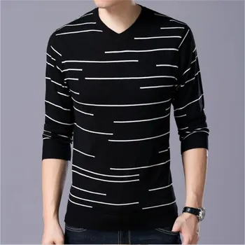 ZNG 2019 autumn New Men's Casual Knitted Sweater Fashion Stripes Printed Slim V-neck Sweater Male Brand Clothes
ZNG 2019 autumn New Men's Casual Knitted Sweater Fashion Stripes Printed Slim V-neck Sweater Male Brand Clothes