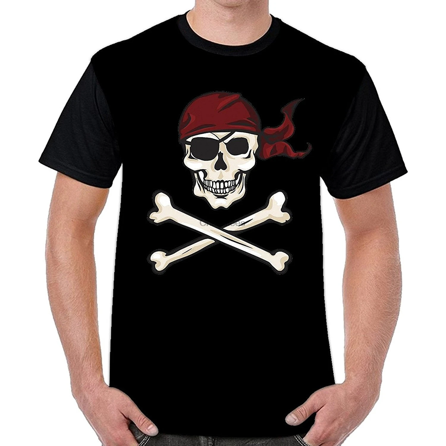 Фото Luckydoor Pirate Skull In Red Bandana With Cross Bones Mens Cotton Graphic T-Shirts | Мужская одежда