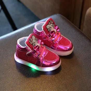 Girls shoes baby Hook Loop led light shoes kids light up glowing sneakers toddler Girls princess party school children shoes
Girls shoes baby Hook Loop led light shoes kids light up glowing sneakers toddler Girls princess party school children shoes