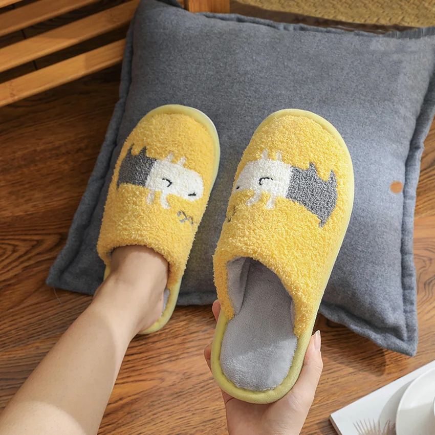 Plush Slippers Animals Indoor Chaussure Femme Cotton Warm Shoe Furry Slides for Women Bedroom Lovers Couples Sliders Shoes 2020
Plush Slippers Animals Indoor Chaussure Femme Cotton Warm Shoe Furry Slides for Women Bedroom Lovers Couples Sliders Shoes 2020