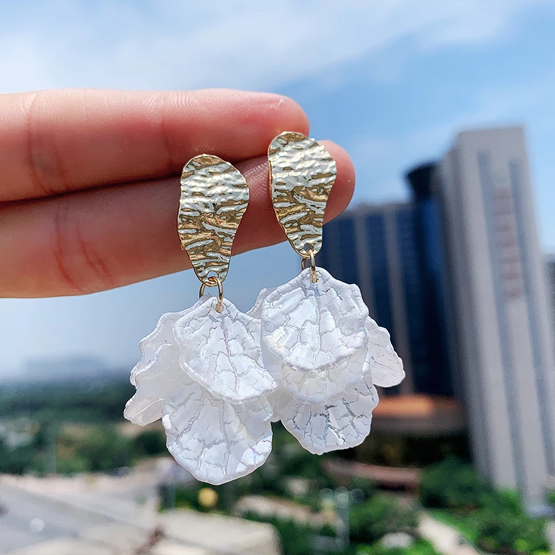 AENSOA 2019 New Fashion Shell Trendy Plant Earrings For Women Women Flowers Acrylic Resin Drop Dangle Earrings Elegant Jewelry
AENSOA 2019 New Fashion Shell Trendy Plant Earrings For Women Women Flowers Acrylic Resin Drop Dangle Earrings Elegant Jewelry