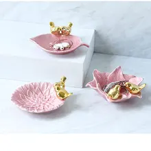 Bandejas de armazenamento de Armazenamento De Jóias De Mesa Minimalista Nordic Padrão de Mármore Cerâmica Sobremesa Placa A07 Bandejas Organizador da Mesa de Escritório(China)