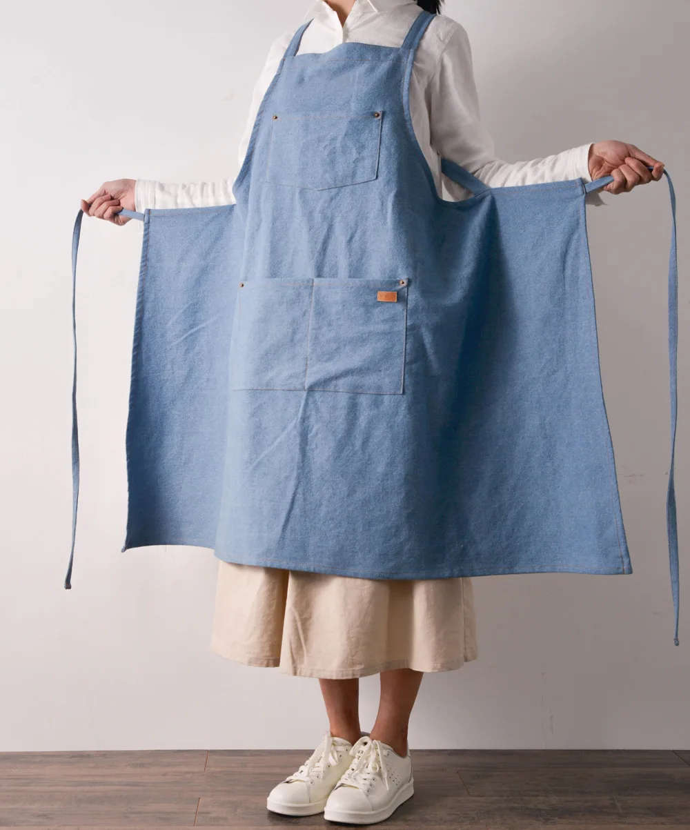 Nordic Denim Korean Version of Neck Apron Kitchen Sleeveless Apron Flower Shop Baking Simple and Convenient
Nordic Denim Korean Version of Neck Apron Kitchen Sleeveless Apron Flower Shop Baking Simple and Convenient