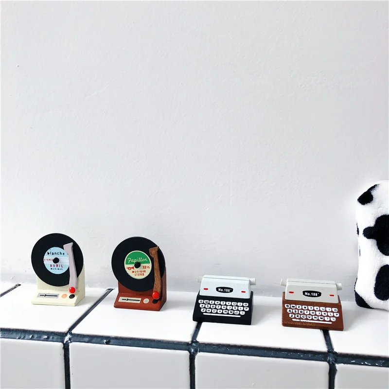 Vintage Typewriter Wooden Business Card Holder Card Photo Stand Memo Clip Holder Office Desktop Accessories Note Organizer
Vintage Typewriter Wooden Business Card Holder Card Photo Stand Memo Clip Holder Office Desktop Accessories Note Organizer