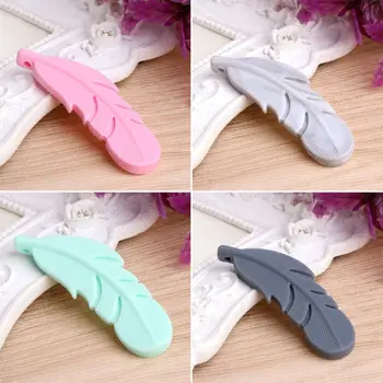 Nursing Feather Pendant Baby Teether Silicone Soother Chew Toy Teething Necklace T3LA
Nursing Feather Pendant Baby Teether Silicone Soother Chew Toy Teething Necklace T3LA
