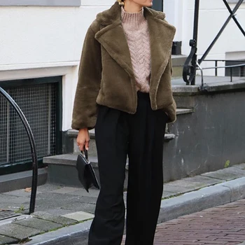 Plus Size S-3XL Women Winter Faux Fur Plush Short Style Thick Warm Coat Ladies Solid Long Sleeve Pockets Casual Outwear SJ4298U
Plus Size S-3XL Women Winter Faux Fur Plush Short Style Thick Warm Coat Ladies Solid Long Sleeve Pockets Casual Outwear SJ4298U