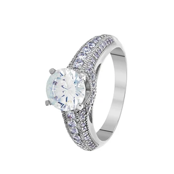 Кольцо из серебра с фианитами R00702
Кольцо из серебра с фианитами R00702