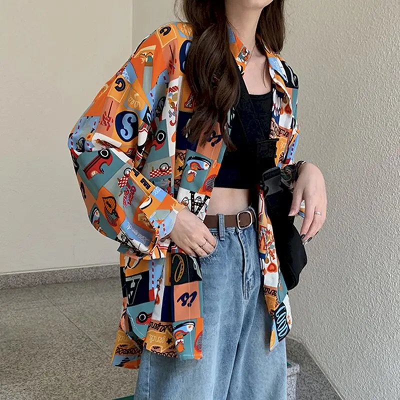 Retro Hong Kong Style Print Loose POLO Collar Mid-length Shirt Female Jacket 2020 Spring and Autumn New Vintage Long Sleeve
Retro Hong Kong Style Print Loose POLO Collar Mid-length Shirt Female Jacket 2020 Spring and Autumn New Vintage Long Sleeve