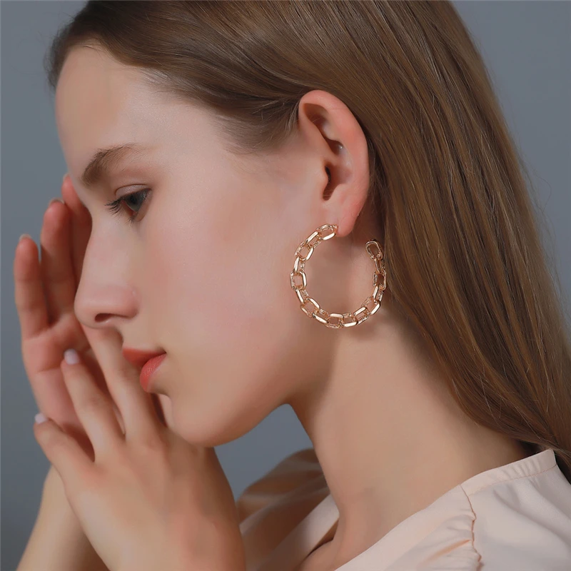 Crystal C Shaped Hoop Earrings for Women Retro Exaggerated Simple Half Circle Stud Earrings Jewelry Gift
Crystal C Shaped Hoop Earrings for Women Retro Exaggerated Simple Half Circle Stud Earrings Jewelry Gift