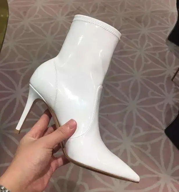 BONJEAN White Pointed Toe Short Boots for Woman Sexy Patent Leather Thin Heels Stretch Fabric Ankle Boots Runway Riding Boots
BONJEAN White Pointed Toe Short Boots for Woman Sexy Patent Leather Thin Heels Stretch Fabric Ankle Boots Runway Riding Boots