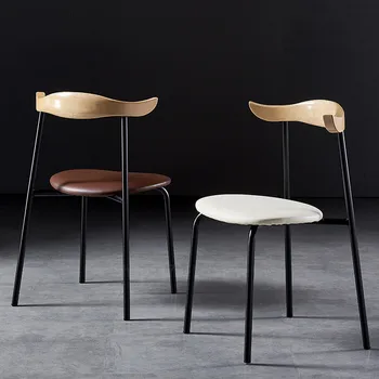 Nordic Solid Wood Horn Chair Modern Minimalist Home Dining Chair Back Desk Chair Simple Stool Personality Leisure Chair
Nordic Solid Wood Horn Chair Modern Minimalist Home Dining Chair Back Desk Chair Simple Stool Personality Leisure Chair