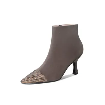 2020 Genuine Leather crystal Pointed Toe Women's Ankle Boots Sexy Retro High Heels Pumps Wedding Night Club Shoes Woman
2020 Genuine Leather crystal Pointed Toe Women's Ankle Boots Sexy Retro High Heels Pumps Wedding Night Club Shoes Woman