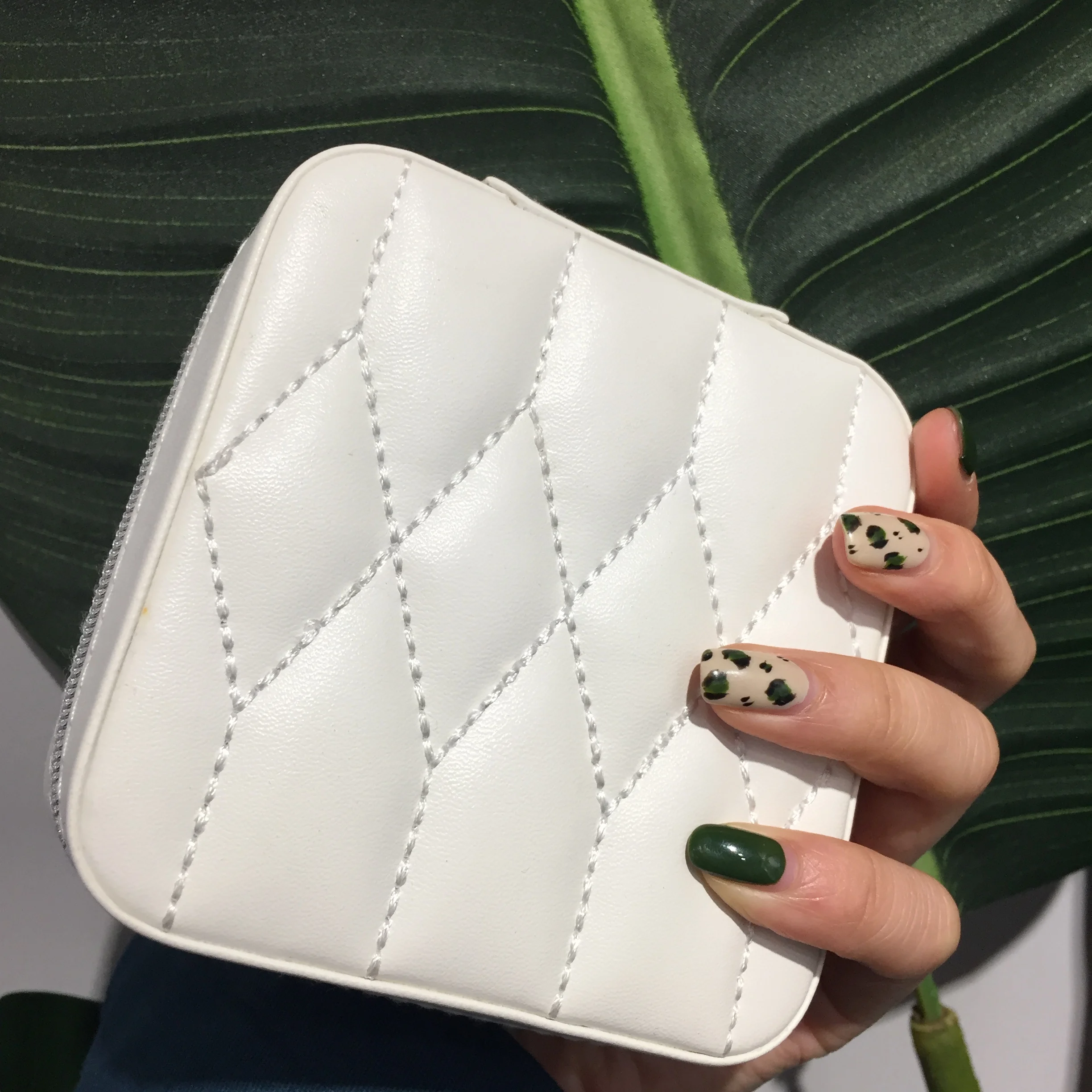 Lady PU Leather Travel Jewelry Box Necklace Ring Earring Display Case Portable Jewelry Organizer Box Joyeros Organizador De Joya
Lady PU Leather Travel Jewelry Box Necklace Ring Earring Display Case Portable Jewelry Organizer Box Joyeros Organizador De Joya