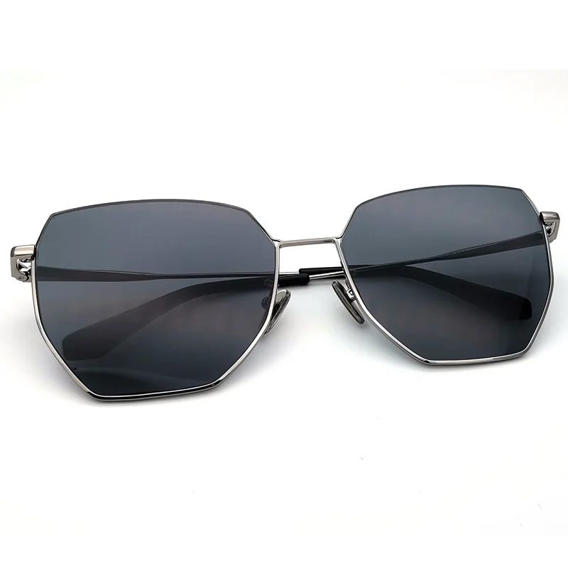 metal black sunglasses 2020 men comfortable with the weight
metal black sunglasses 2020 men comfortable with the weight