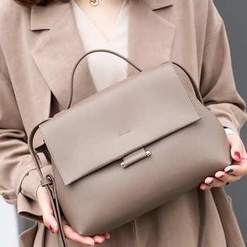 Vintage wild Messenger bag Women's Handbag Crossbody shoulder bag female Designer Casual Tote handbag Bolso Mujer 2021 
Vintage wild Messenger bag Women's Handbag Crossbody shoulder bag female Designer Casual Tote handbag Bolso Mujer 2021