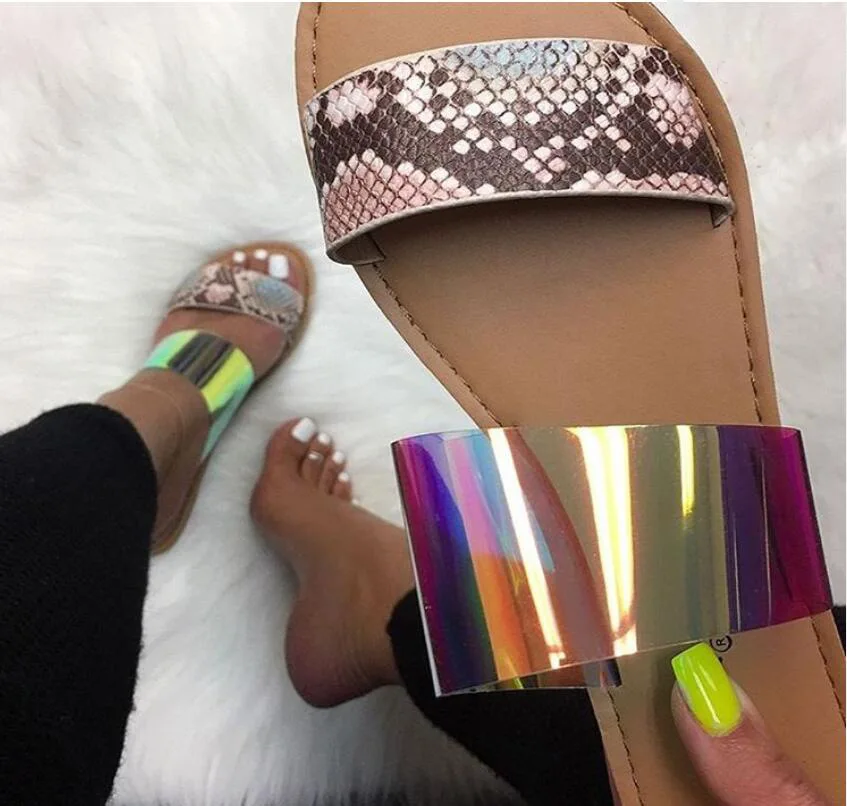 Hot Sale Summer Fashion Women PVC Sandals Leopard Print Slip-on Shallow Flat Jelly Shoes Ladies Outdoor Holiday Slipper big size
Hot Sale Summer Fashion Women PVC Sandals Leopard Print Slip-on Shallow Flat Jelly Shoes Ladies Outdoor Holiday Slipper big size