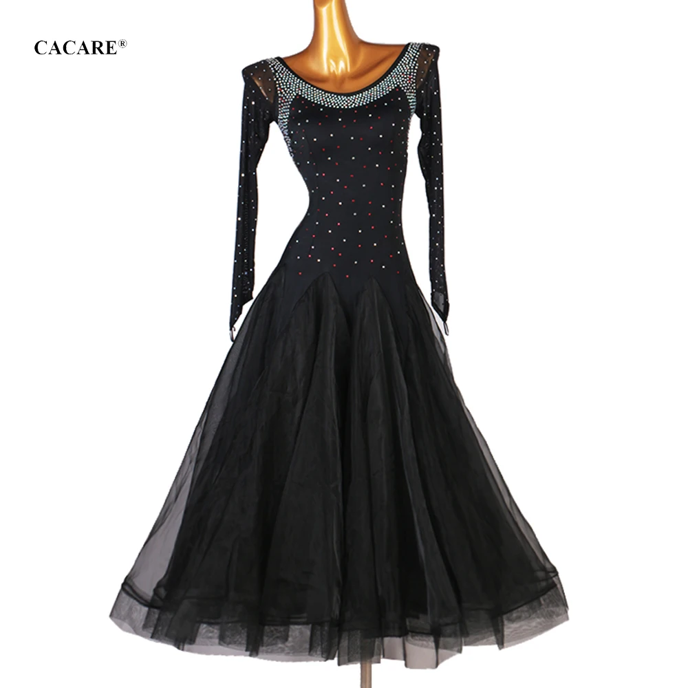 Женский костюм для сцены, модель D0895 на заказ 
Женский костюм для сцены, модель D0895 на заказ