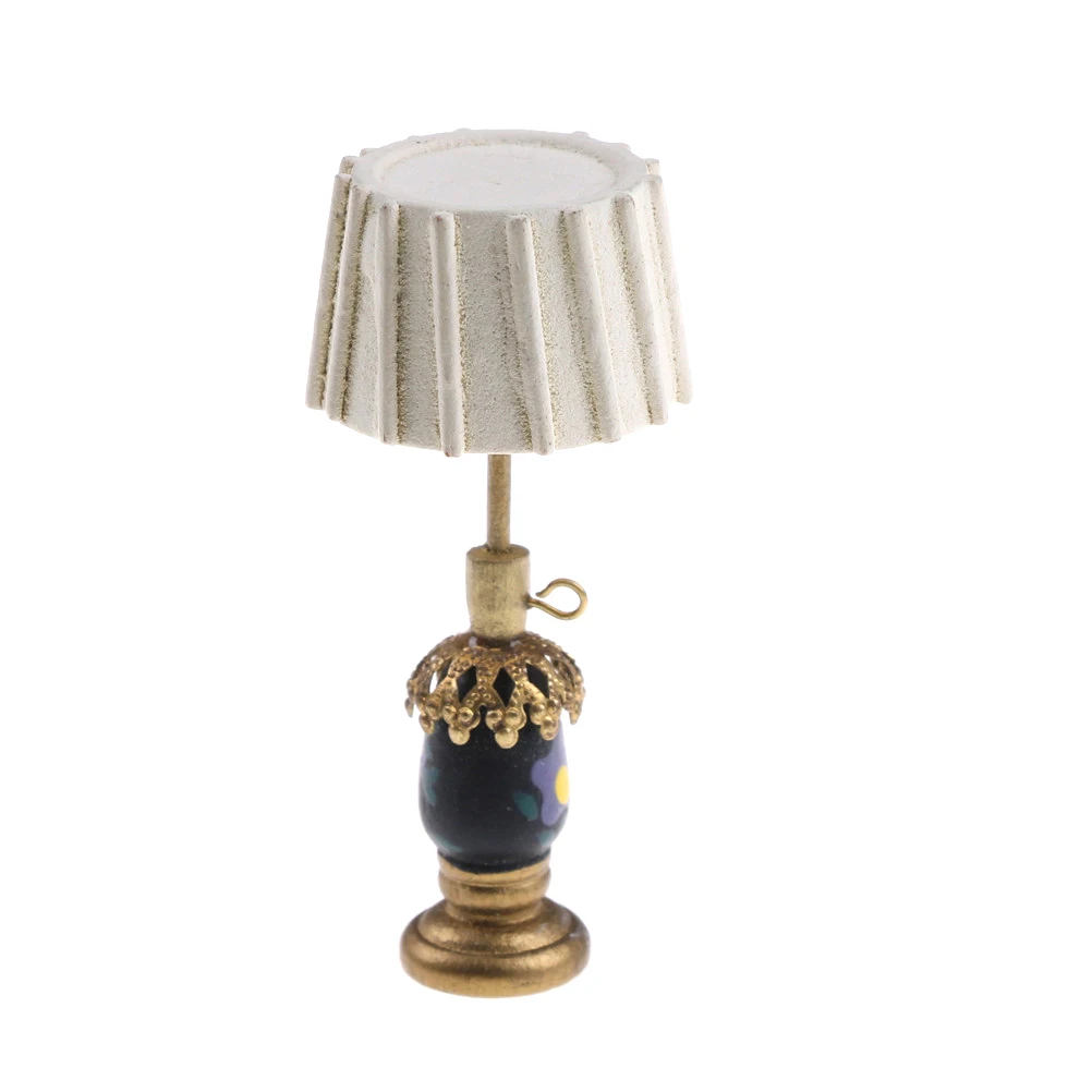 1PCS 1:12 Miniature Table Lamp Doll House Accessories Dollhouse Dolls House Furniture Lamp Decor 5.2*2.2*1.3cm
1PCS 1:12 Miniature Table Lamp Doll House Accessories Dollhouse Dolls House Furniture Lamp Decor 5.2*2.2*1.3cm