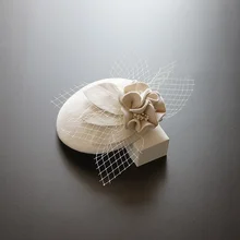 Wedding Woman Hat Fascinators Pillbox Hat With Flower 100% Australian Wool Church Beret Cocktail Banquet Felt Fedoras Cap
Wedding Woman Hat Fascinators Pillbox Hat With Flower 100% Australian Wool Church Beret Cocktail Banquet Felt Fedoras Cap