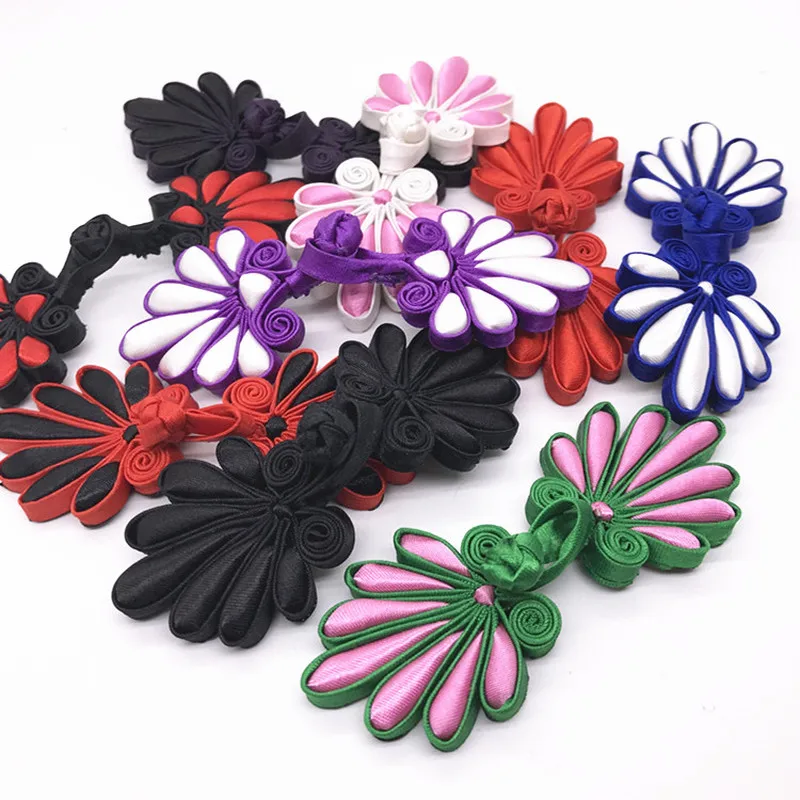 1 Pair Handmade Cheongsam buttons traditional Chinese frog closure Knot Buttons for tang Suit Clothing decorative Buttons
1 Pair Handmade Cheongsam buttons traditional Chinese frog closure Knot Buttons for tang Suit Clothing decorative Buttons