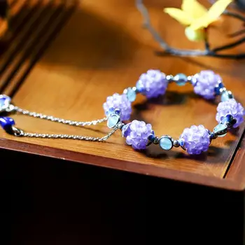 Guofeng Town Woven Into The Grape Ball Bracelet Four Colors Can Be Selected Warm And Romantic Holiday Gift Selection
Guofeng Town Woven Into The Grape Ball Bracelet Four Colors Can Be Selected Warm And Romantic Holiday Gift Selection
