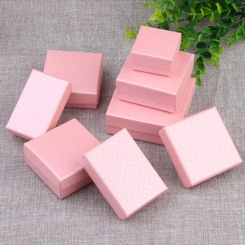 12pcs Jewelry Boxes For Necklace Ring Bracelet Display White Pink Gift packaging Small Wedding Favor Boxes With Black Sponge 
12pcs Jewelry Boxes For Necklace Ring Bracelet Display White Pink Gift packaging Small Wedding Favor Boxes With Black Sponge