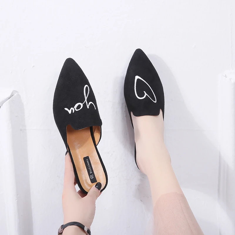New Ladies Fashion Heart-shaped Letters Breathable Soft-soled Sandals Indoor Women's Shoes Pointed Flat Outdoor Slippers U24-30
New Ladies Fashion Heart-shaped Letters Breathable Soft-soled Sandals Indoor Women's Shoes Pointed Flat Outdoor Slippers U24-30
