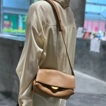 2020 Women's New Genuine Leather Casual All-match Shoulder Armpit Bag Ins High-quality Cowhide Handbags Fashion Messenger Bag 
2020 Women's New Genuine Leather Casual All-match Shoulder Armpit Bag Ins High-quality Cowhide Handbags Fashion Messenger Bag